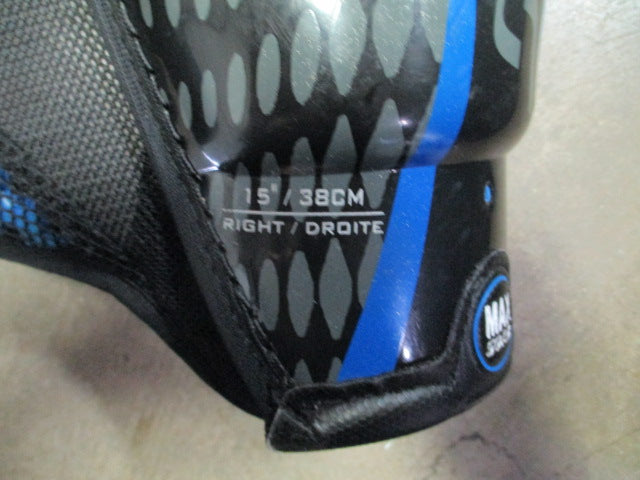 Load image into Gallery viewer, Used One95 Shin Pads Adult Size 15&quot;
