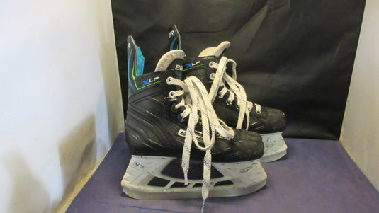 Used Bauer XLP Hockey Skates Size Youth