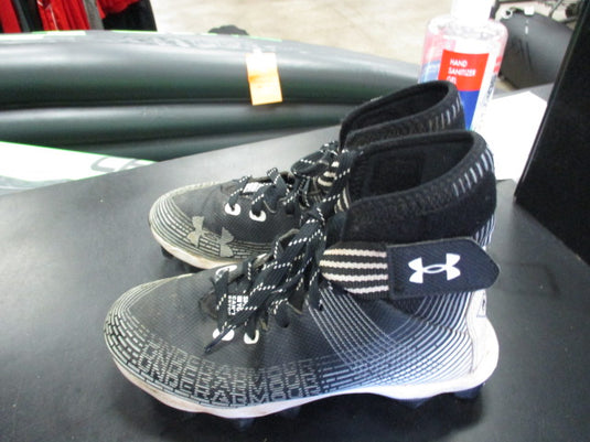 Used Under Armour Football Cleats Size 4