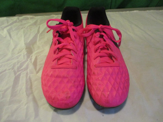 Used Nike Tiempo Soccer Shoes Size 4