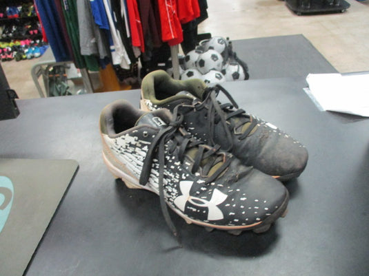 Used Under Armour Cleats Size 3.5