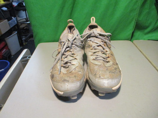 Used Under Armour BH Size 8 Baseball Cleats