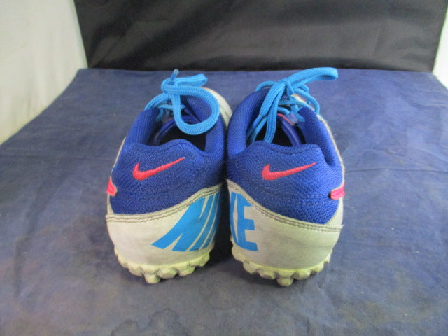 Load image into Gallery viewer, Used Nike Bomba Indoor Soccer Shoes Youth Size 3.5

