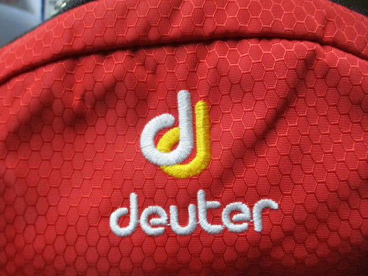 Used Deuter Hydro Lite 2.0 70 fl. oz. Hydration Pack - tube needs replacing