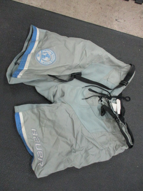 Used Bauer American Hockey Academy Size SR Med Street Hockey Breezers