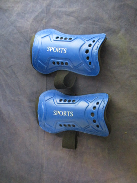 Load image into Gallery viewer, Used Sports Shin Guards Size Youth
