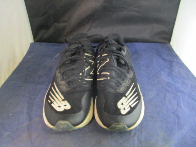 Load image into Gallery viewer, Used New Balance Dynasoft 4040 v6 Turf Cleats Size 7 - some wear
