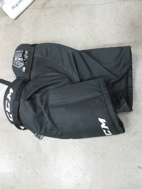 Load image into Gallery viewer, Used CCM Hockey Breezers Size Youth Medium
