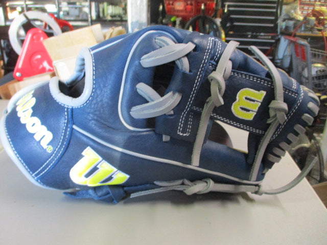 Load image into Gallery viewer, New 2024 Wilson A1000 DP15 11.5&quot; Pedroia Fit Leather Glove
