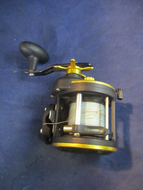 Load image into Gallery viewer, Used Penn Squall 30LW Conventional Reel w/ Braided Line

