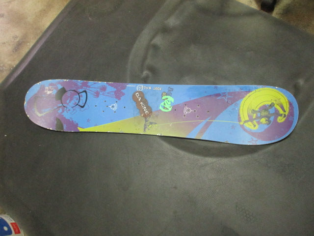 Used Burton 108cm Kids Snowboard Deck (Top Is Cracking) – cssportinggoods