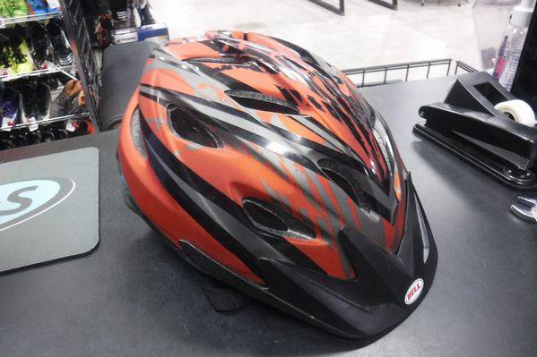bell bike helmet ukon f5 Used Bell Youth Bicycle Helmet