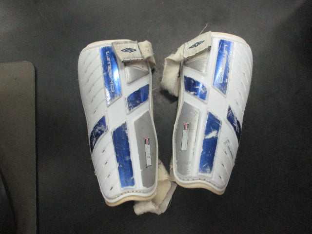 Load image into Gallery viewer, Used Umbro Soccer Shin Guards
