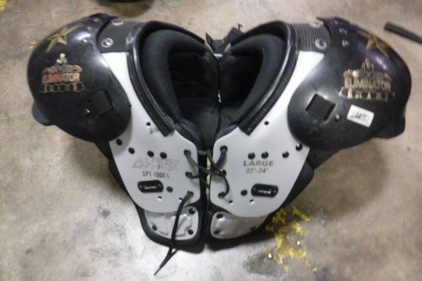 Load image into Gallery viewer, Used All-Star Eliminator Football Shoulder Pads Yth L
