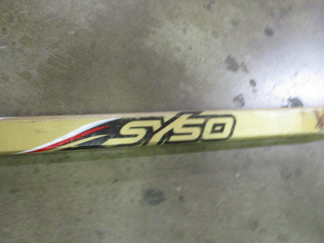 Load image into Gallery viewer, Used Easton Synergy SY50 64&quot; Hockey Stick
