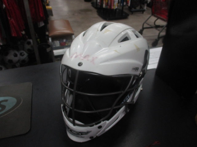Load image into Gallery viewer, Used Cascade CS-R Lacrosse Helmet Size Youth OSFM
