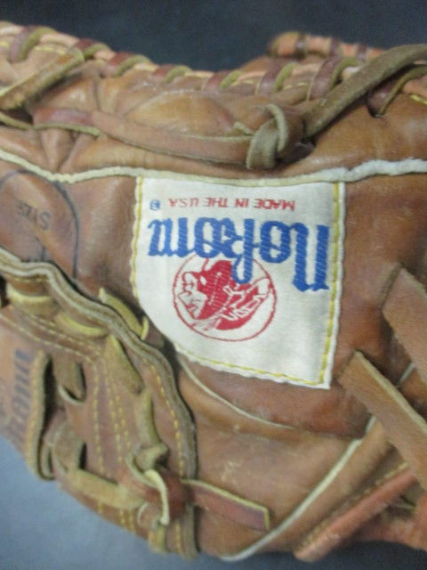 Load image into Gallery viewer, Vintage Nokona AMG 175 12&quot; Leather Baseball Glove
