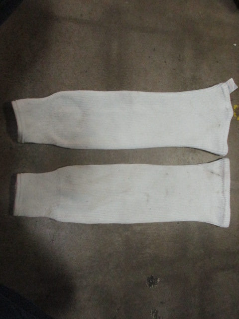 Load image into Gallery viewer, Used CCM Hockey Socks White
