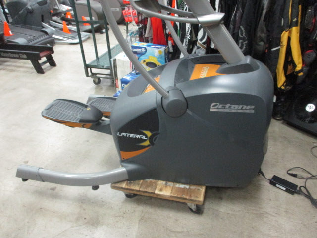 Load image into Gallery viewer, Used Octane Fitness LX8000 Lateral Trainer W/ Touch Screen
