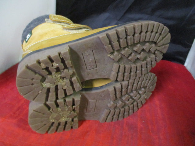 Load image into Gallery viewer, Used Kids Kamik Takodav Waterprood Boots Size 2
