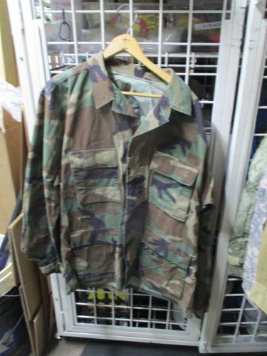 Used USA Army Woodland Camouflage Combat Jacket Adult Size Large