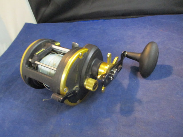 Load image into Gallery viewer, Used Penn Squall 30LW Conventional Reel w/ Braided Line
