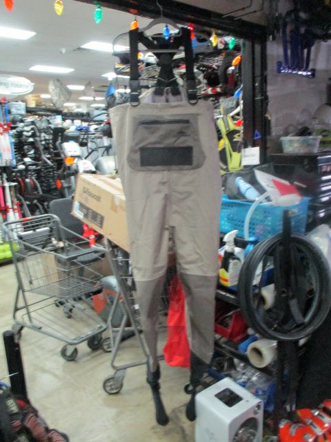 Load image into Gallery viewer, Used Lost Creek Waders Adult Size Medium
