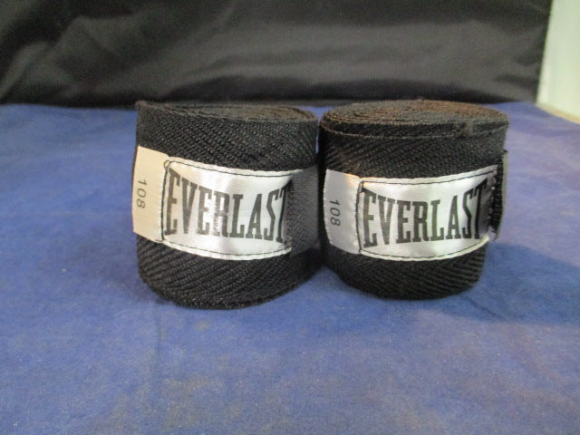 Load image into Gallery viewer, Used Everlast 108 Hand Wraps
