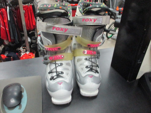Used Roxy Downhill Ski Boots Size 24.5 / 6.5