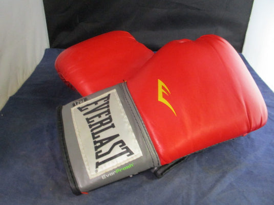 Used Everlast 12oz Boxing Gloves