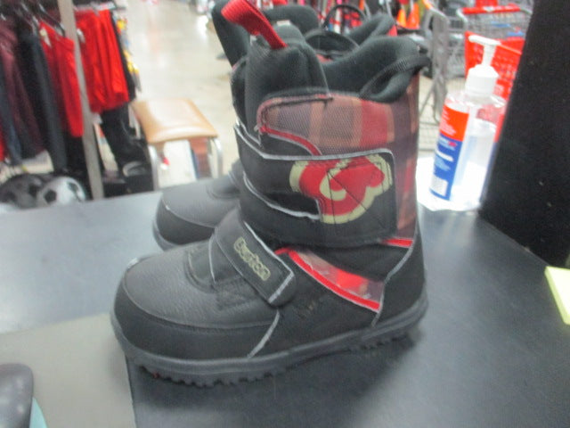 Load image into Gallery viewer, Used Burton Youth Grom Size 5 Snowboard Boots
