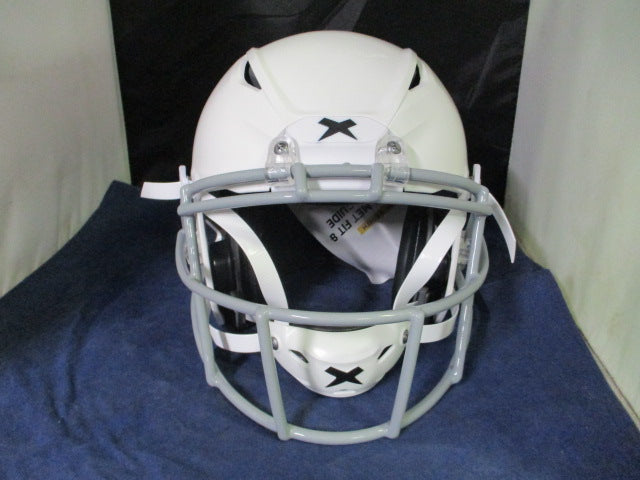 Load image into Gallery viewer, New Xenith Shadow Youth Football Helmet White Medium
