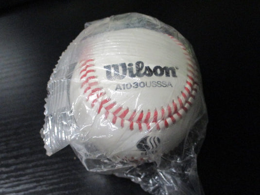 New Wilson A1030 USSSA Baseballs 1 Dozen
