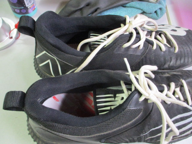 Load image into Gallery viewer, Used New Balance Metal Baseball Cleats Size 15 (missing 1 insole)
