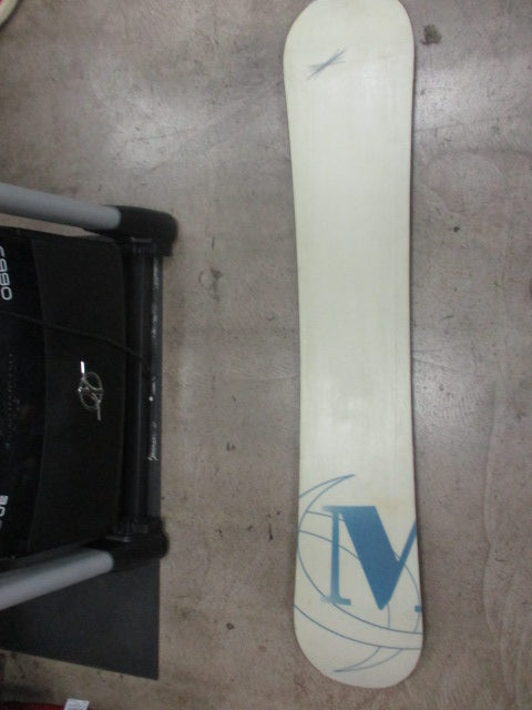 Load image into Gallery viewer, Used Morrow 4en 164cm Snowboard Deck - Edge Has Damage
