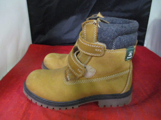 Used Kids Kamik Takodav Waterprood Boots Size 2
