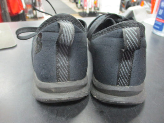 Used Women's New Balance Athletic Shoes Size 6
