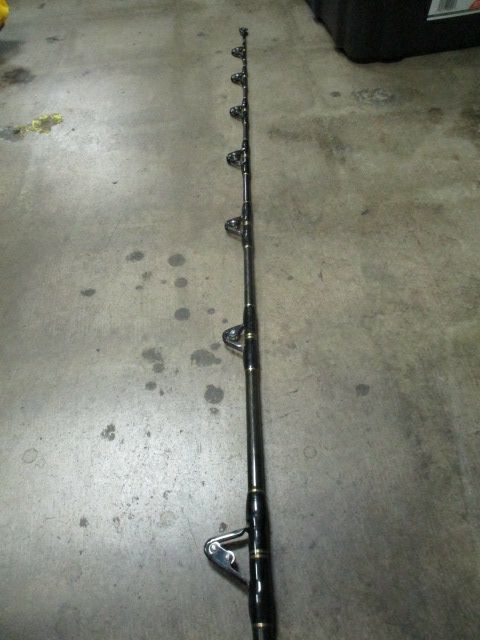 Load image into Gallery viewer, Used Shimano Tallus Stand Up Series 6&#39;6&quot; Fishing Pole
