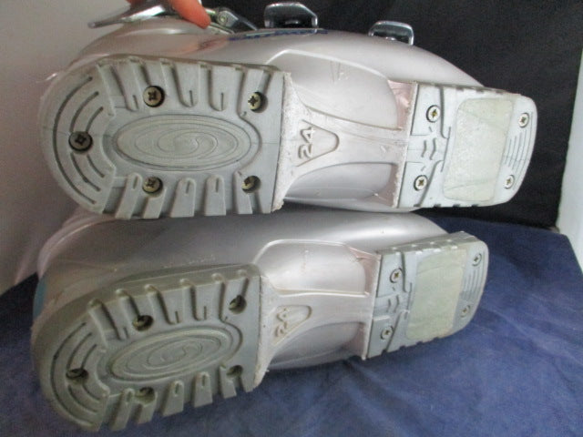 Load image into Gallery viewer, Used Salomon Irony Ski Boots Size 24.5 Women&#39;s 7
