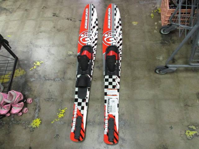 Load image into Gallery viewer, Airhead AHS-1400 65.5&quot; Wide Body Combo Water Skis
