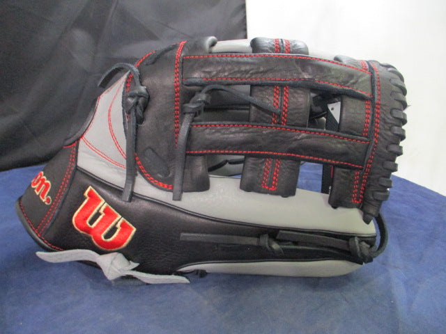 Load image into Gallery viewer, New 2024 Wilson A1000 12.50&quot; 1750 24  Leather Glove
