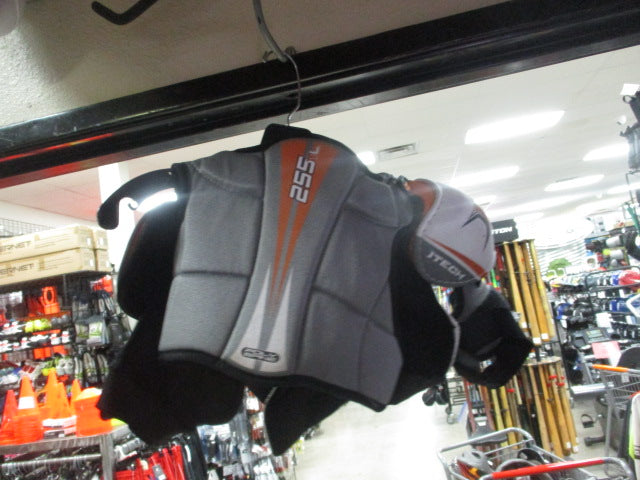 Load image into Gallery viewer, Used Itech 255 TL Youth Hockey Shoulder Pads
