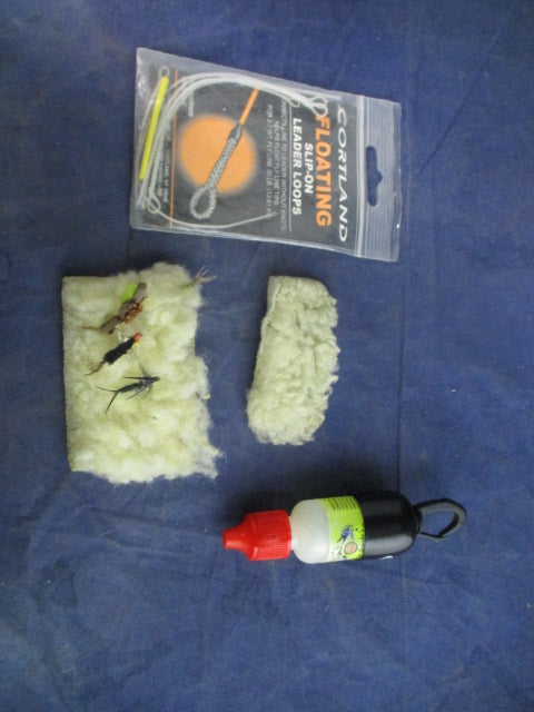 Load image into Gallery viewer, Used Assorted Fly Fishing Flys, Scent, &amp; Slip On Loops
