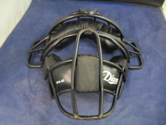 Used Diamond DFM Umpire Mask (No Harness)