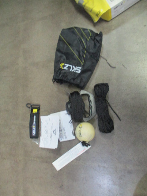 Used SKLZ Zip-N-Hit Guided Pitch & Return Trainer