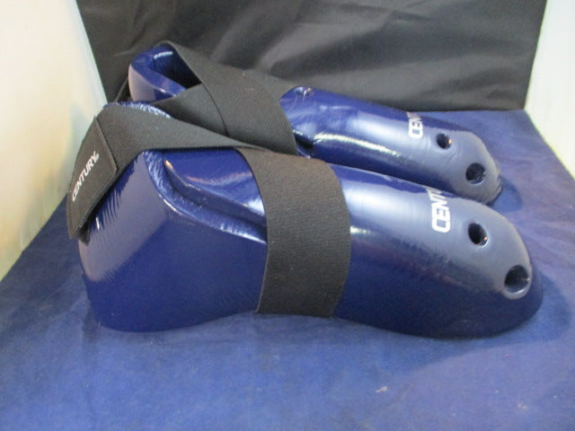 Load image into Gallery viewer, Used Century Foot Protector Adult Size 11/12
