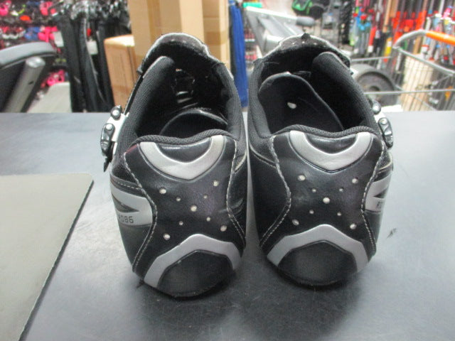 Load image into Gallery viewer, Used Shimano RO86 Cycling Shoes Size 47
