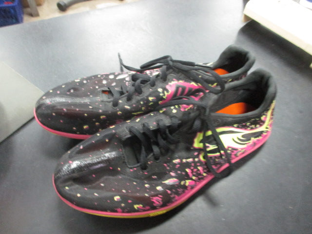 Load image into Gallery viewer, Used Puma Track Spikes Size 5.5
