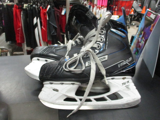 Used Bauer Nexus 2700 Hockey Skates Size 3.5 EE