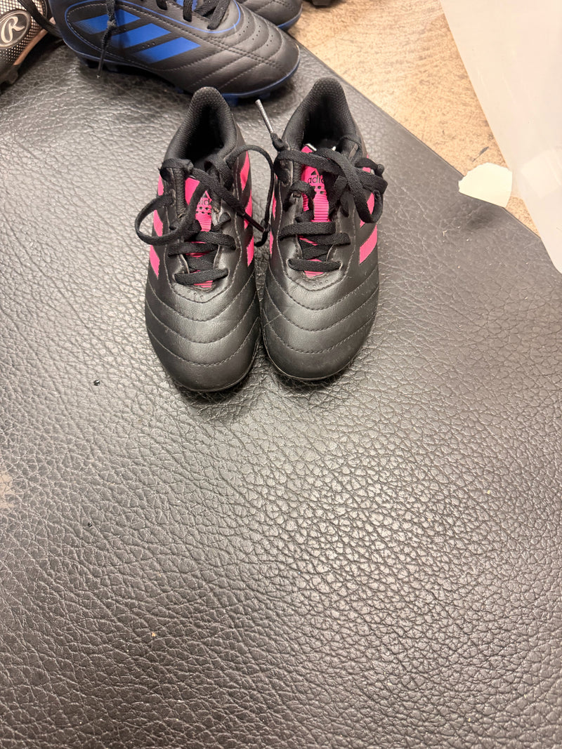 Load image into Gallery viewer, Used Pink and black Adidas Size11 Soccer Cleat
